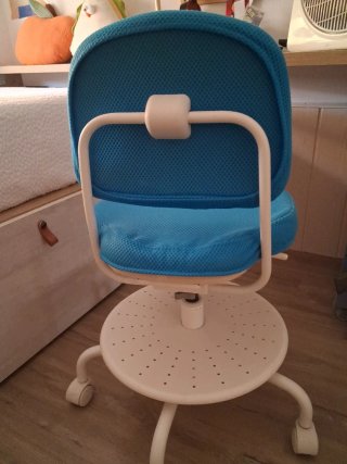 Silla infantil IKEA azul