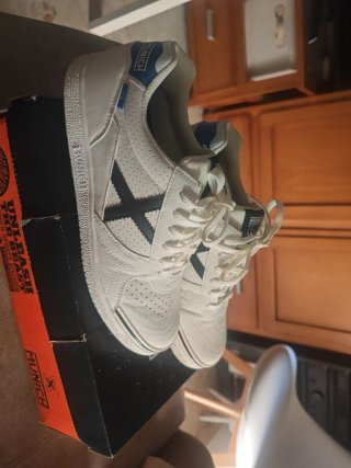 Zapatillas Munich Blancas y Azules Talla 40