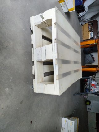 Mesa de palets blanca