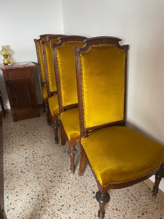 Sillas estilo trono antiguas (4 unidades)