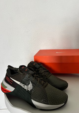 Nike Metcon 8 Verde Militar