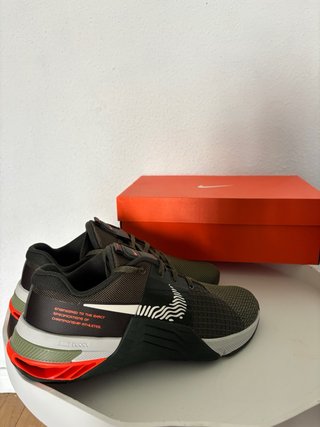 Nike Metcon 8 Verde Militar