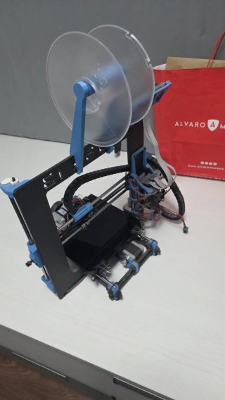 Impresora 3D Prusa I3  Hephestos Negra y Azul