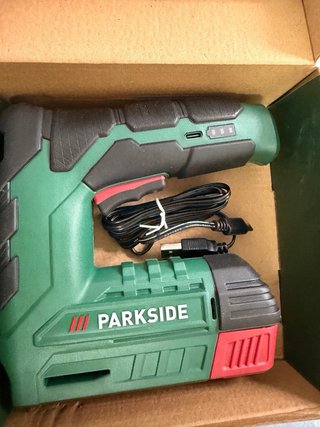 grapadora recargable Parkside de 4 V