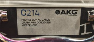 AKG C 214 Micrófono Condensador con Araña