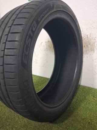 235 40 18 95Y KUMHO ECSTA SPORT PS72