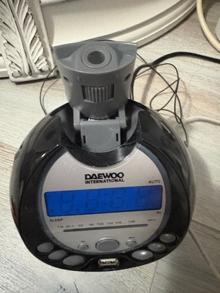 Radio Despertador Daewoo DCP-225