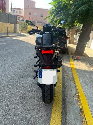 Voge 525DSX Black Knight Negra y Dorada