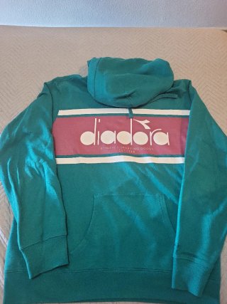 Sudadera Diadora con capucha