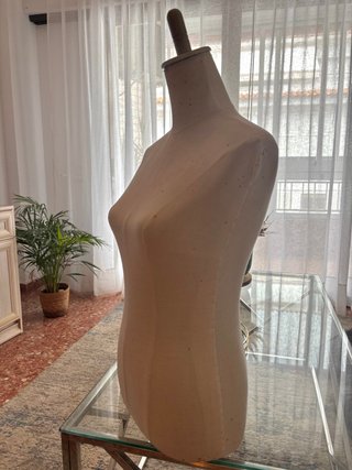 Busto de costura tela y poliuretano
