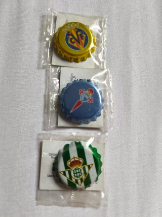 Lote 45 Chapas de Fútbol + 19 regalo