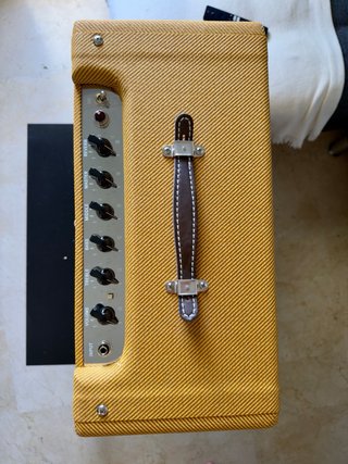 Fender Blues Junior Lacquered Tweed