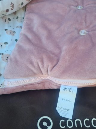 Conjunto 2 piezas universales y 1 bolso en rosa.