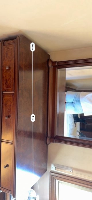 Cómoda de madera con espejo con recogida