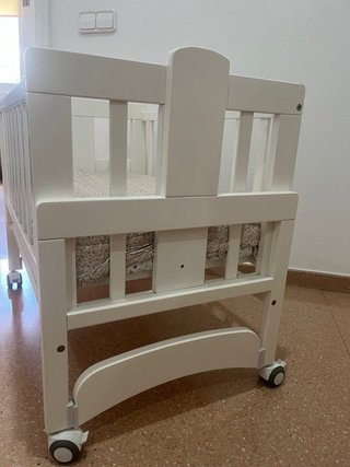 Cuna colecho madera con ruedas
