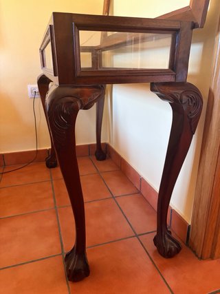 Vitrina antigua madera maciza con cristal