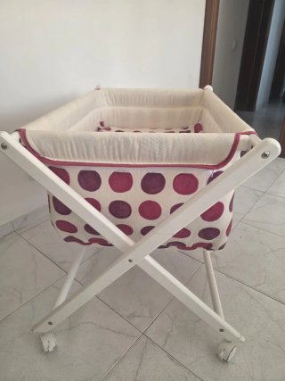 Moisés y balancín para bebé