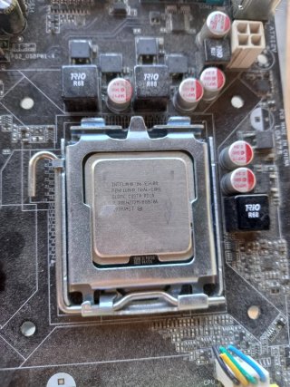Scheda Madre ASUS P5KPL-AM SE + CPU E5400