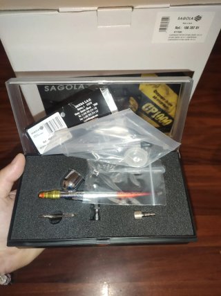 Compresor Sagola CP1000 y Aerógrafo Xtech 300