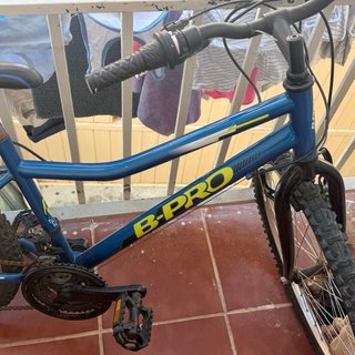 Bicicleta B-Pro 24' poco uso