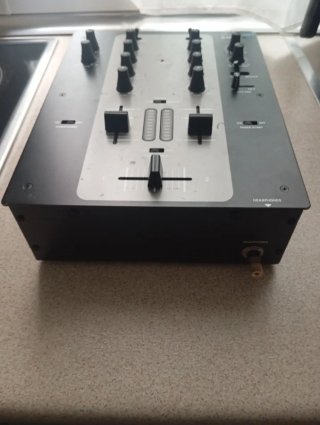 Mesa de mezclas Stanton M.203 DJ