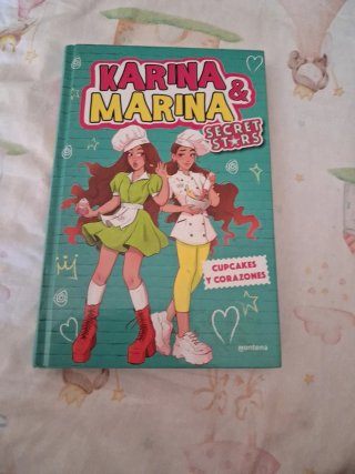Cupcakes y corazones (Karina & Marina Secret St...