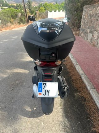 Honda SH300i Sport