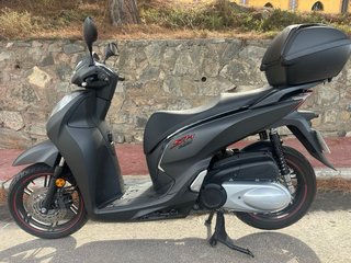Honda SH300i Sport