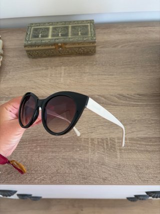 Gafas de sol mujer Hawkers negras y marrones