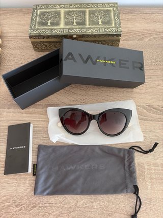 Gafas de sol mujer Hawkers negras y marrones
