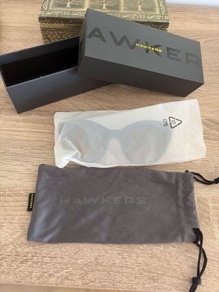 Gafas de sol mujer Hawkers negras y marrones