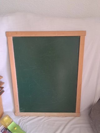 REGALO Lote juguetes pizarra y casa madera