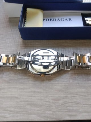 Reloj Poulagar Cuarzo Dorado y Verde