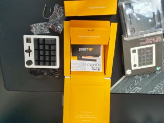 GLORIOUS GMMK NUMPAD + CARCASA EXTRA