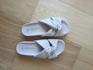 Sandalias Stradivarius Beige