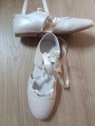 Zapatos comunión T35 beige