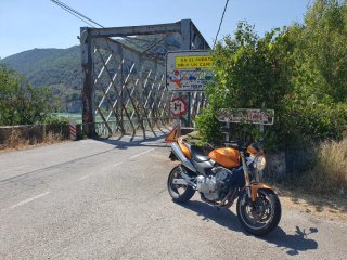 Honda Hornet 600 Naranja en un estado increible