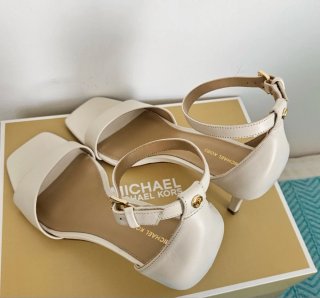 Tacones Michael Kors Blancos