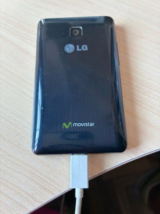 Móvil LG Negro Pequeño