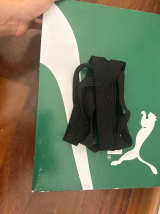 Zapatillas Puma Blancas y Negras