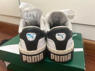 Zapatillas Puma Blancas y Negras