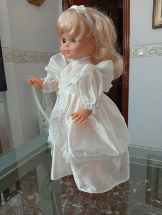 Muñeca de Comunión Vestido Blanco