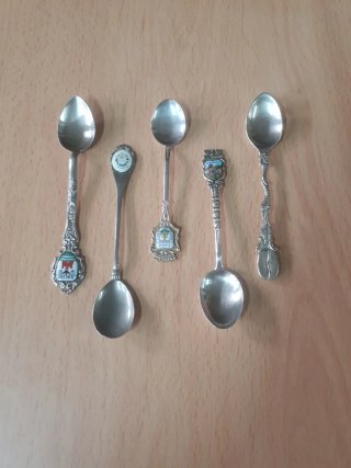 Lotto di 5 cucchiaini in argento 925