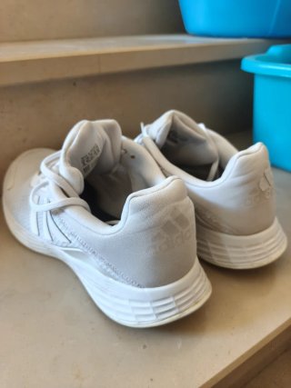 Scarpe da ginnastica Adidas bianche