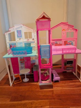 Casa Barbie
