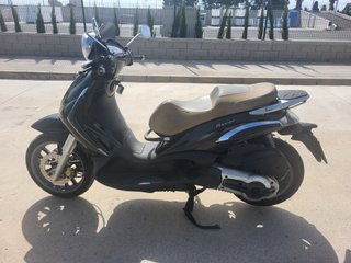 Vendo Piaggio Beverly 400 2010