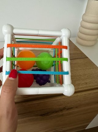 Cubo didáctico para bebés