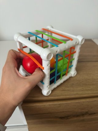 Cubo didáctico para bebés