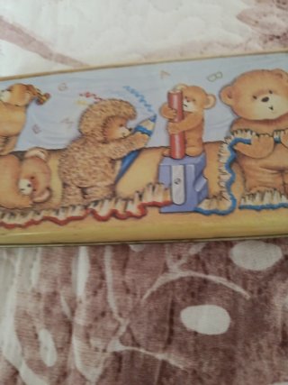 Estuche metálico infantil ositos años 80