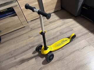 Patinete Oxelo B1 3 Ruedas Amarillo